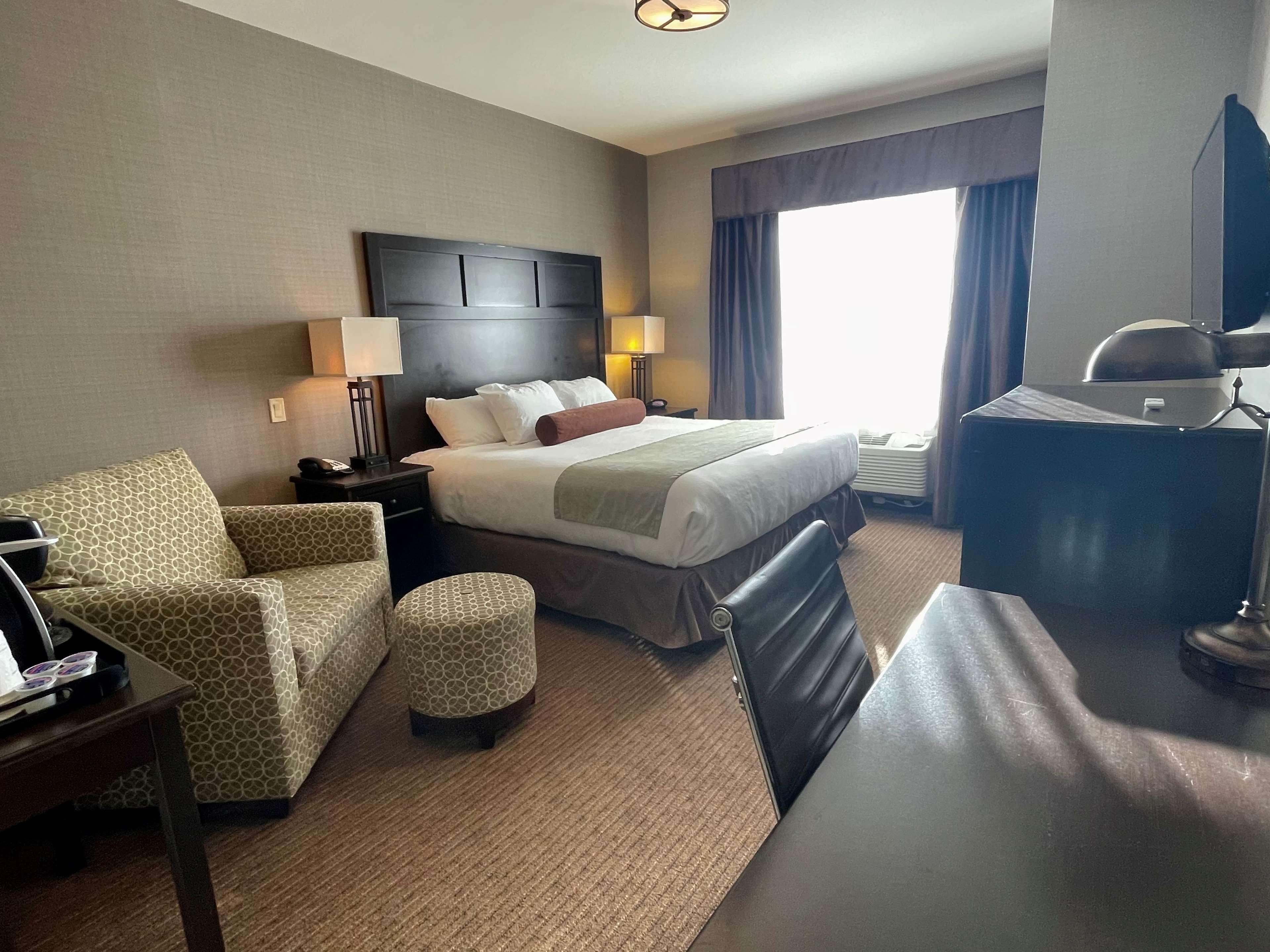 西佳plus奥高托克斯套房旅馆 Okotoks 外观 照片