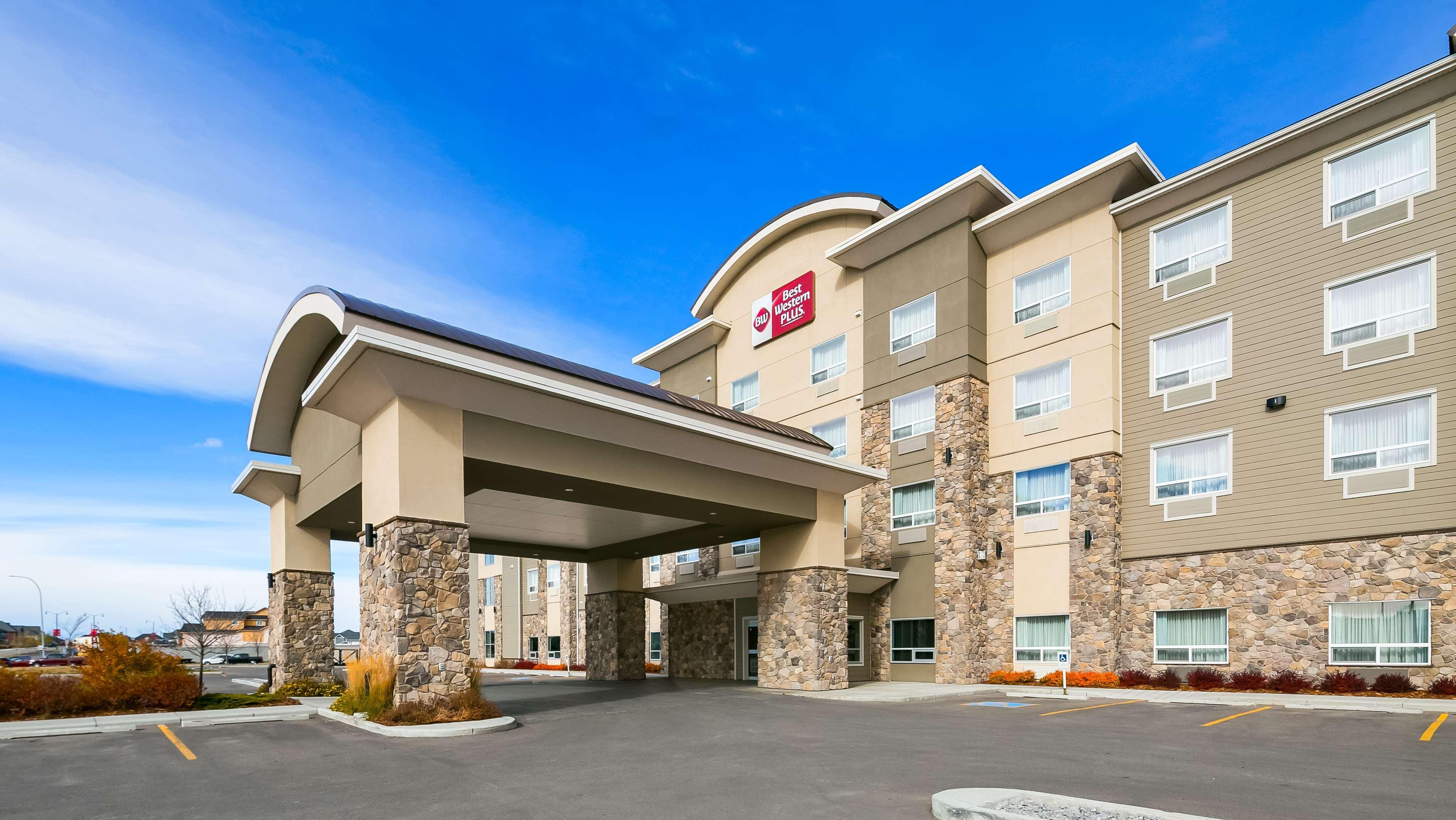 西佳plus奥高托克斯套房旅馆 Okotoks 外观 照片