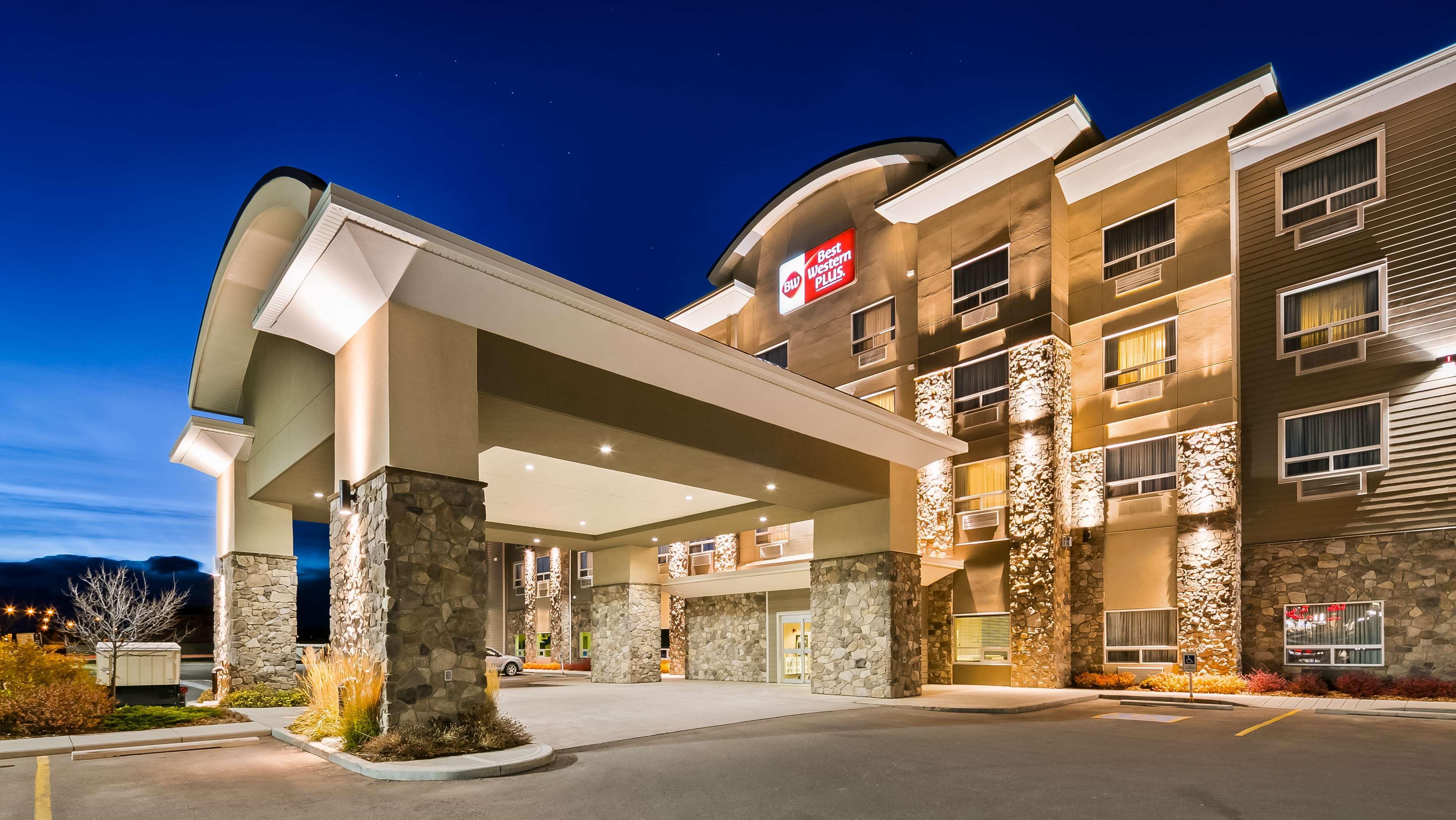 西佳plus奥高托克斯套房旅馆 Okotoks 外观 照片
