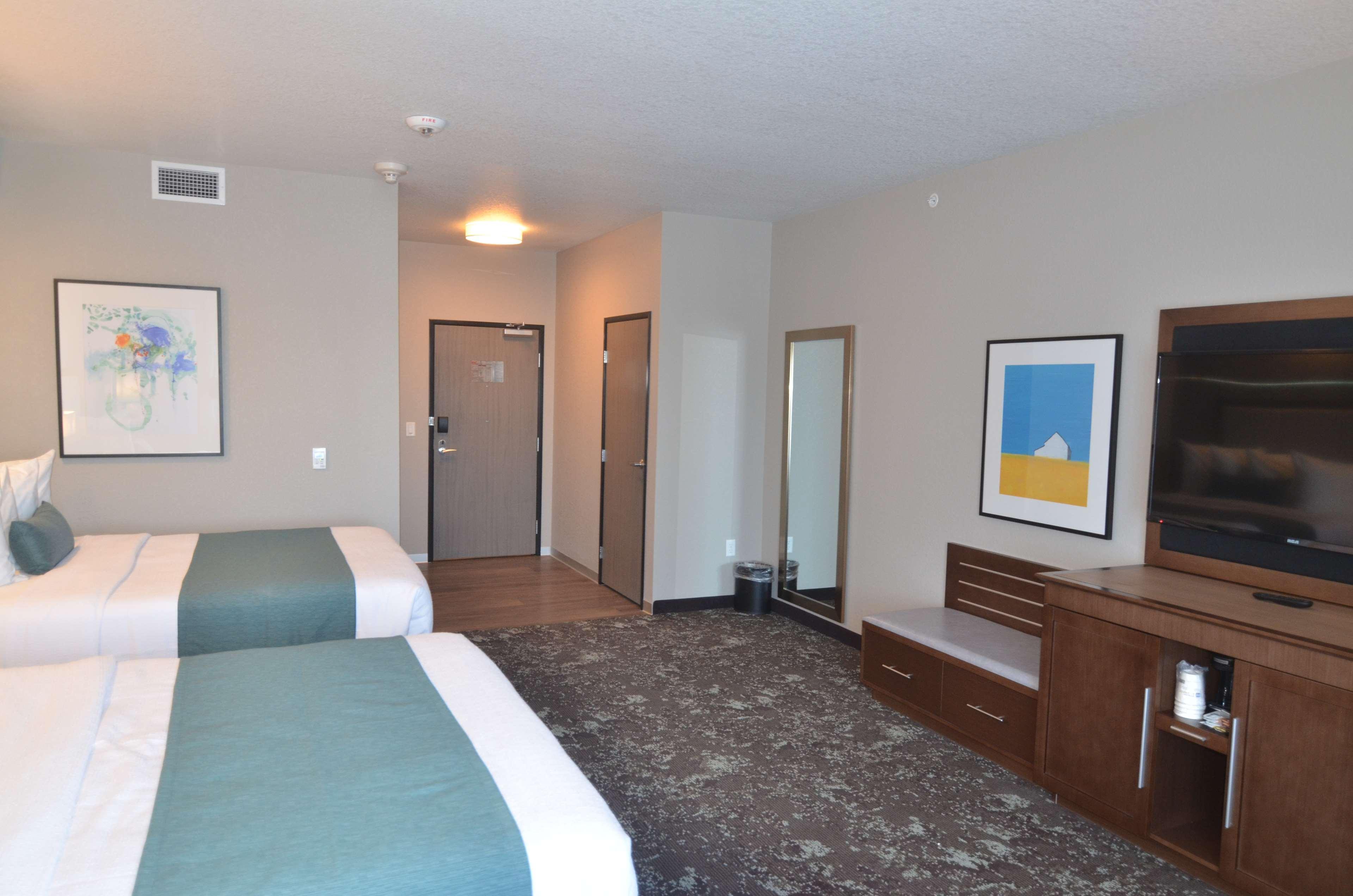 西佳plus奥高托克斯套房旅馆 Okotoks 外观 照片